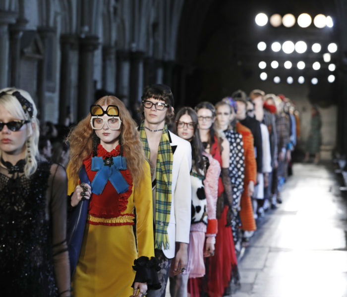 How to Wear Ugly Fashion and Look Glamourous